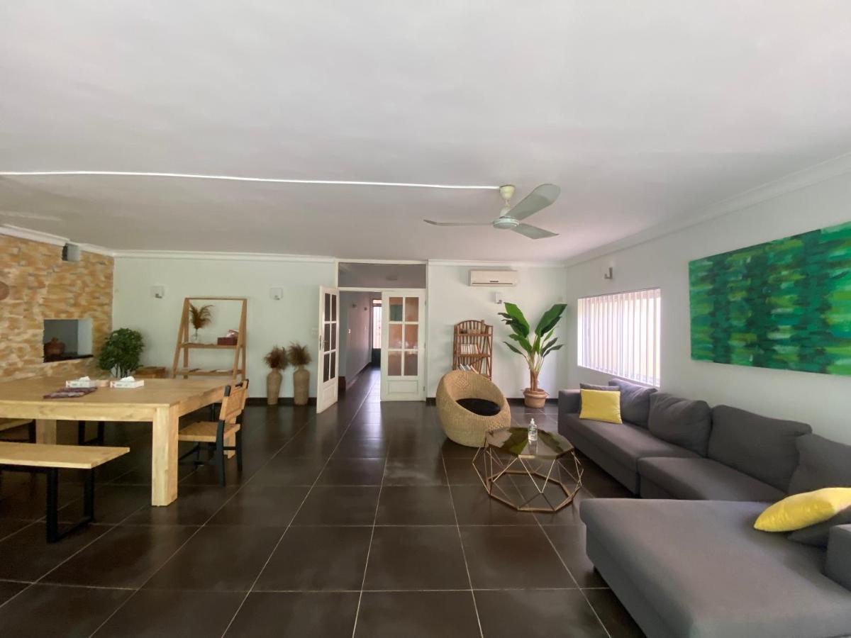 L'Oasis Guesthouse Cotonou Exteriér fotografie
