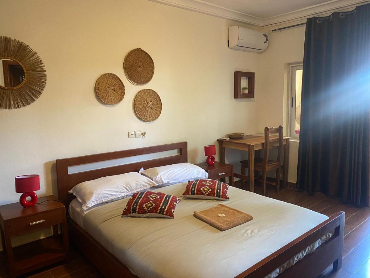 L'Oasis Guesthouse Cotonou Exteriér fotografie